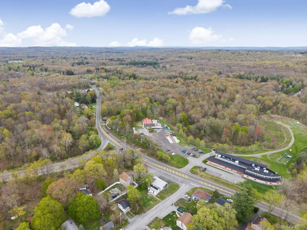 637 Violet Avenue Hyde Park NY 12538