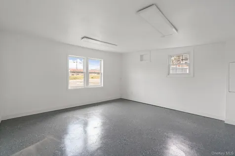 637 Violet Avenue Hyde Park NY 12538