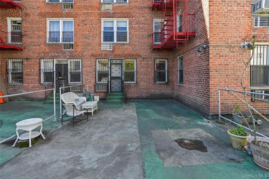 63-11 Queens Boulevard Woodside NY 11377