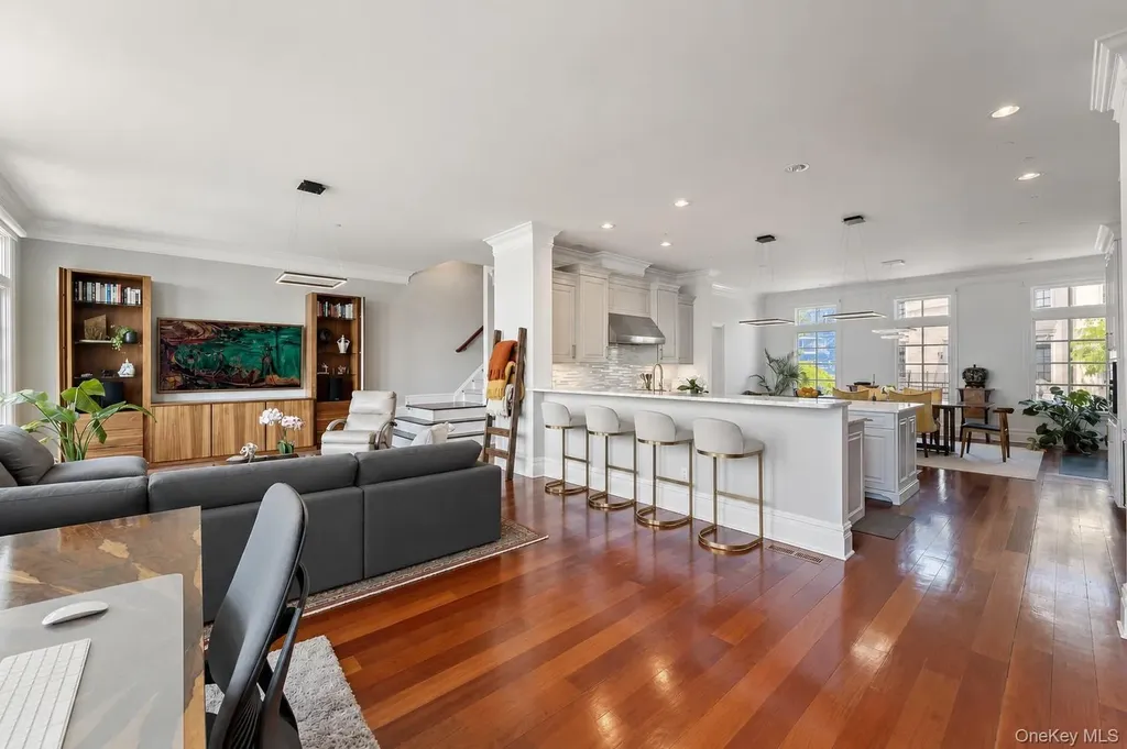 163 W Main Street Tarrytown NY 10591