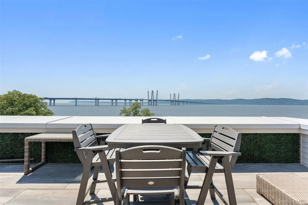 163 W Main Street Tarrytown NY 10591