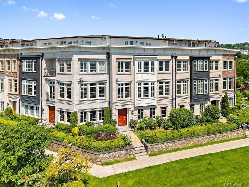 163 W Main Street Tarrytown NY 10591