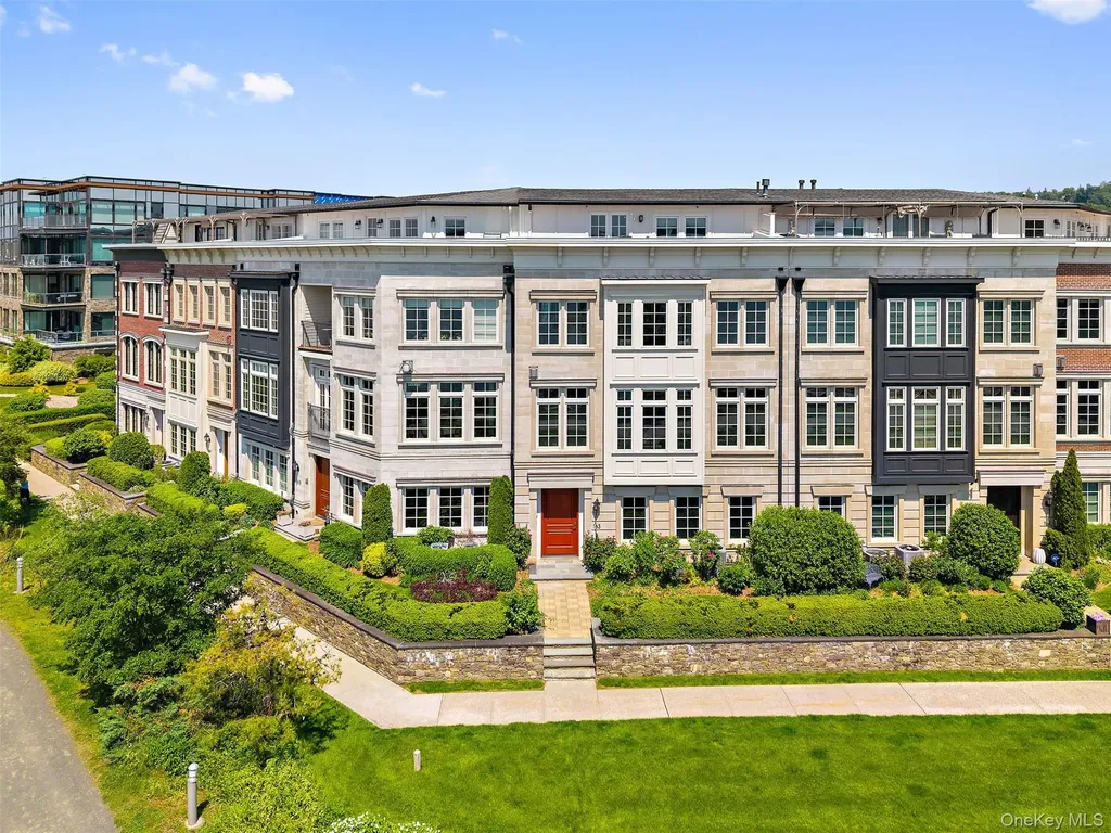 163 W Main Street Tarrytown NY 10591