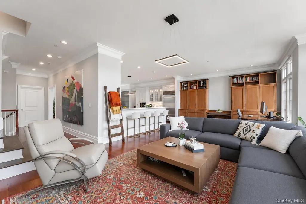 163 W Main Street Tarrytown NY 10591