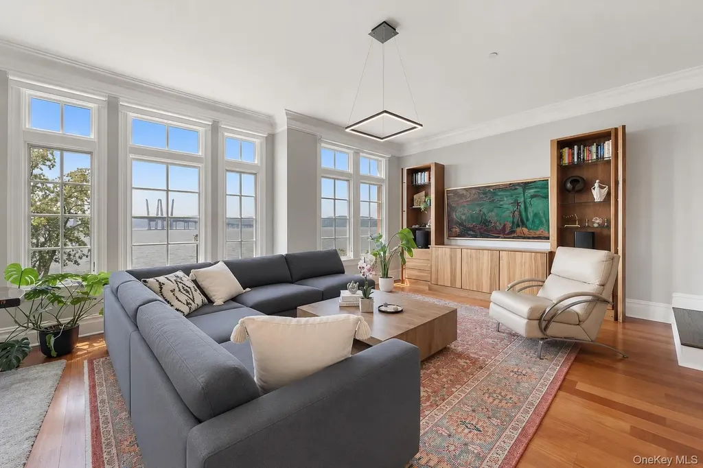 163 W Main Street Tarrytown NY 10591