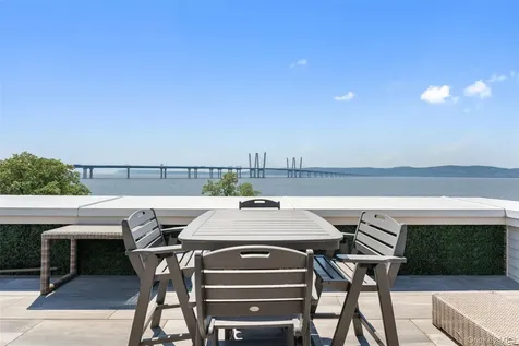 163 W Main Street Tarrytown NY 10591