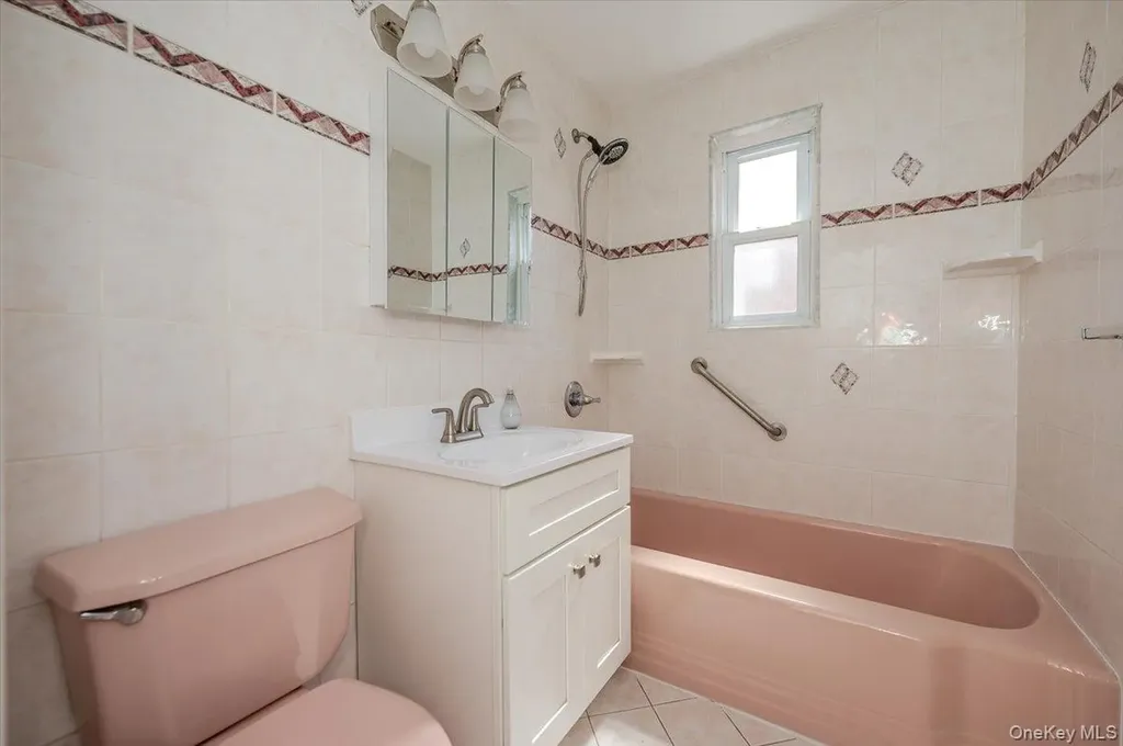 3166 Spencer Drive Bronx NY 10465