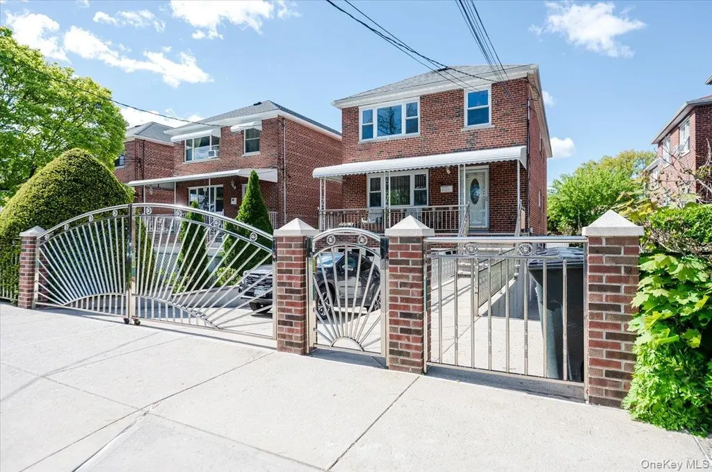 3166 Spencer Drive Bronx NY 10465