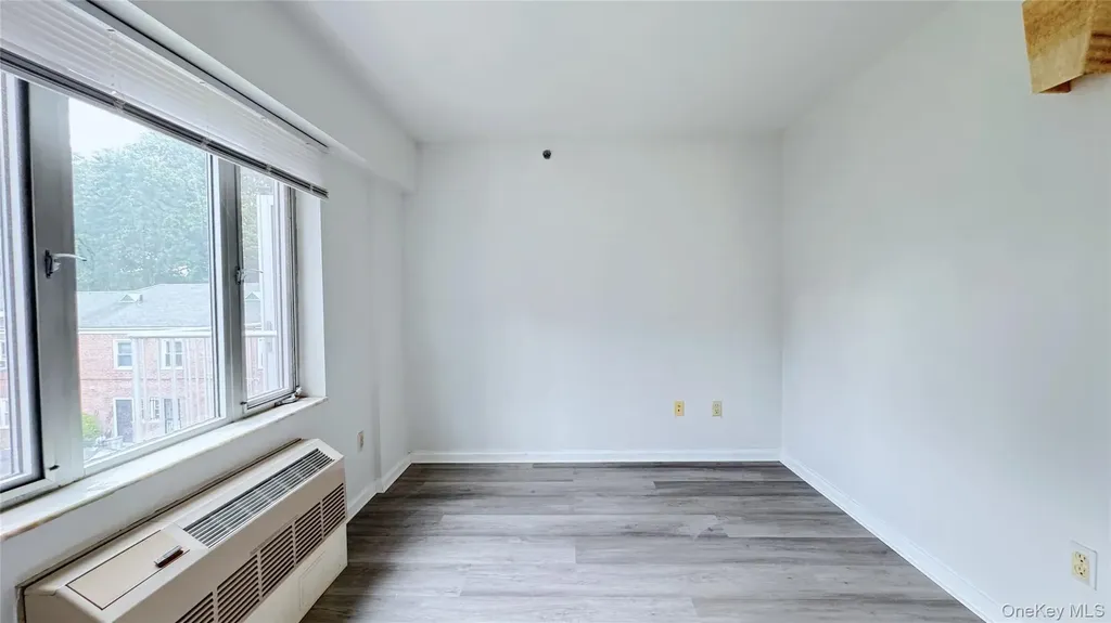 6434 Grand Central Parkway Forest Hills NY 11375
