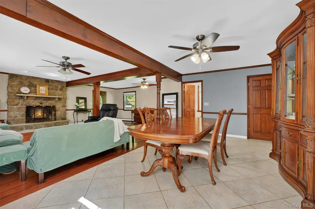14 Victor Lane Poughkeepsie NY 12601