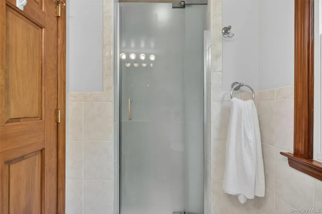 14 Victor Lane Poughkeepsie NY 12601