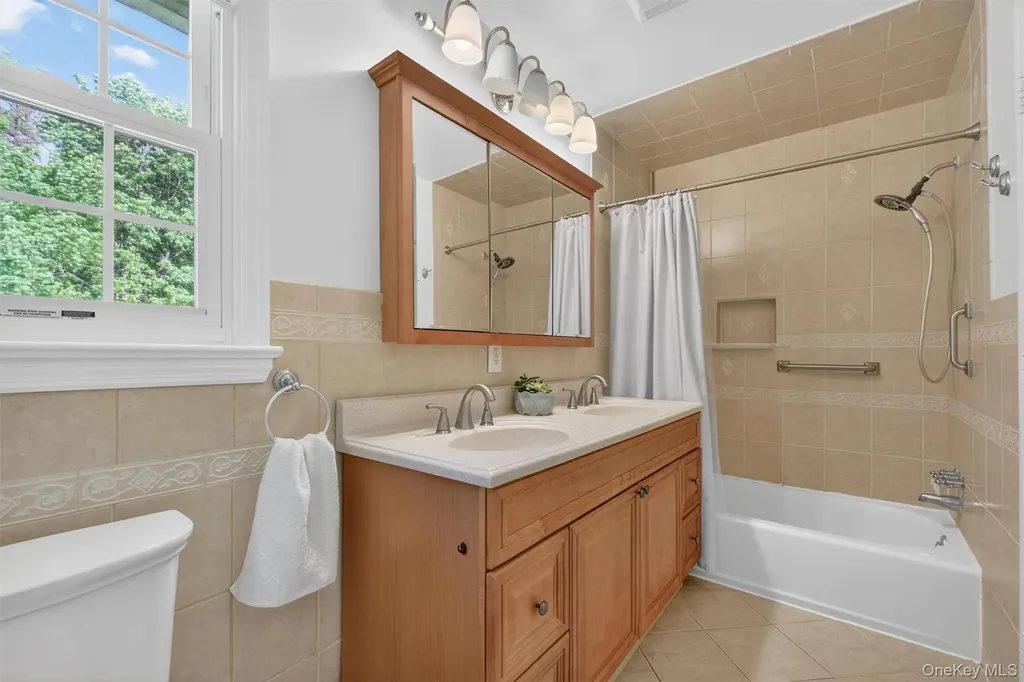 14 Victor Lane Poughkeepsie NY 12601