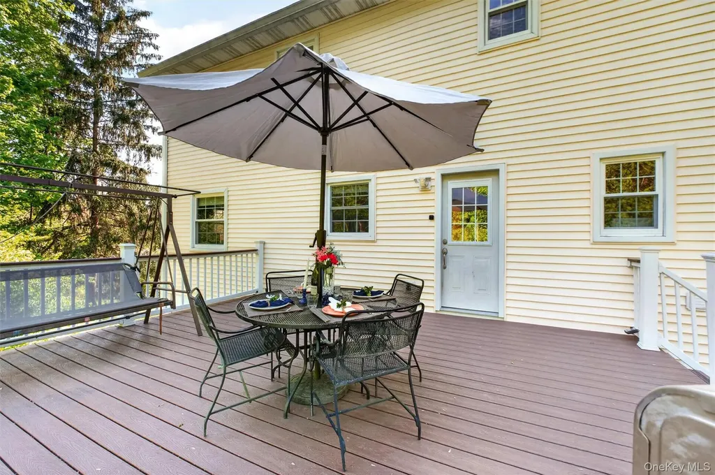 14 Victor Lane Poughkeepsie NY 12601