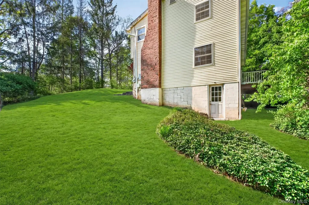 14 Victor Lane Poughkeepsie NY 12601