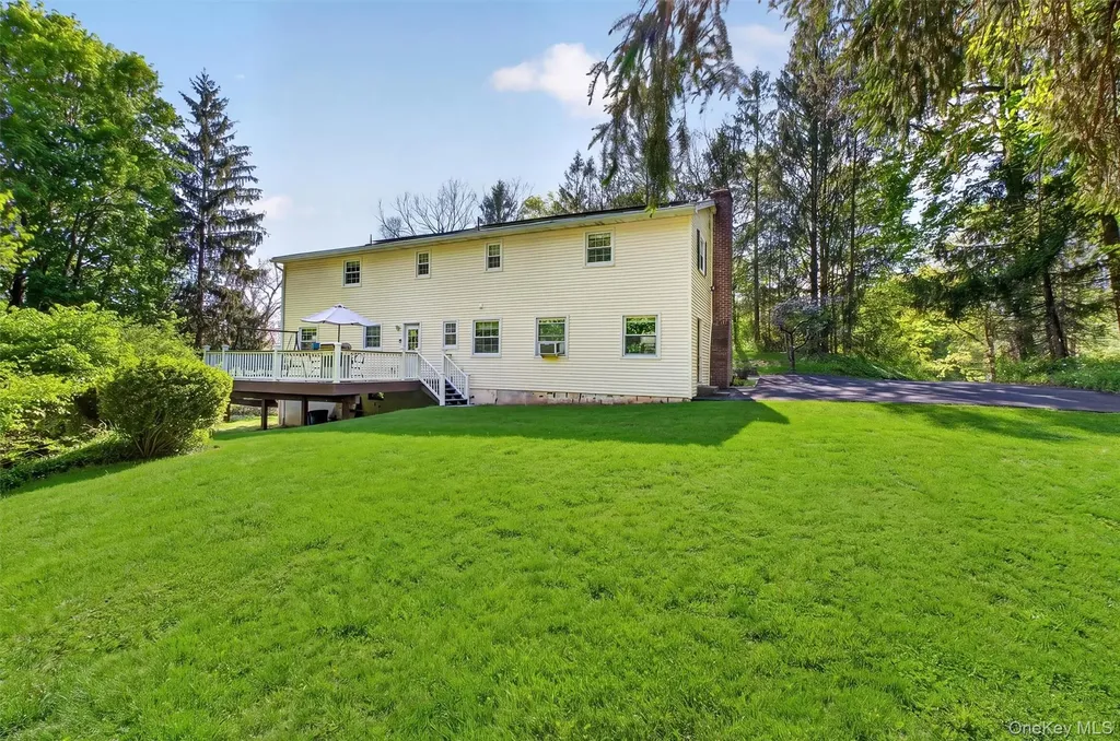 14 Victor Lane Poughkeepsie NY 12601