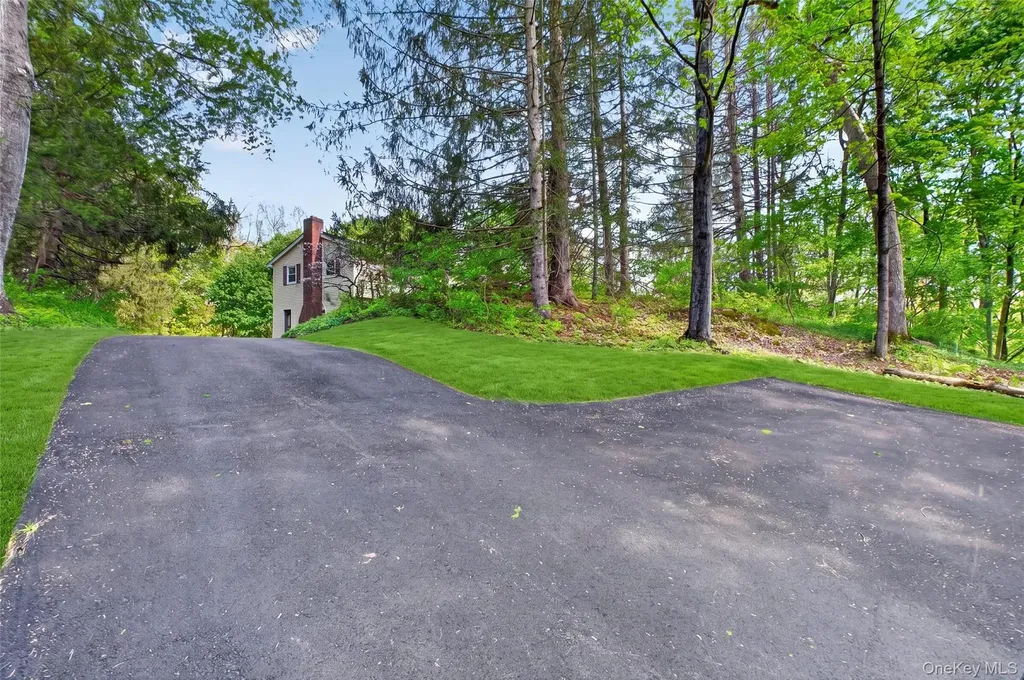 14 Victor Lane Poughkeepsie NY 12601