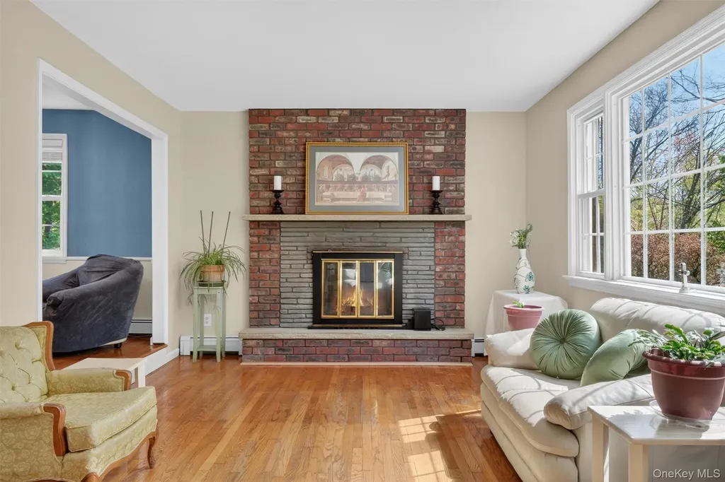 14 Victor Lane Poughkeepsie NY 12601