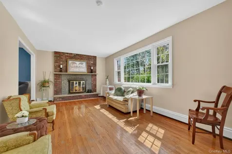 14 Victor Lane Poughkeepsie NY 12601