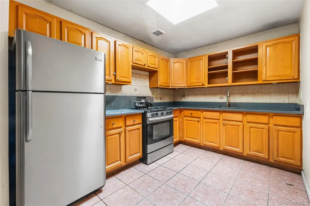 18 Kane Place Brooklyn NY 11233