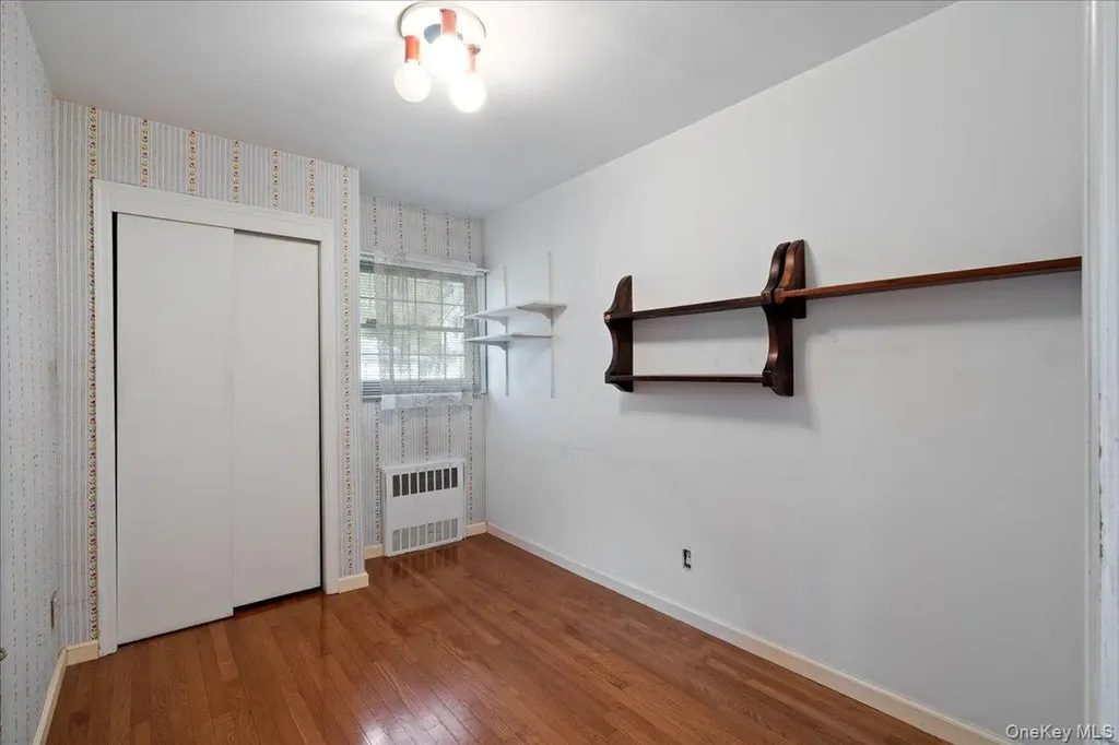 933 Dana Avenue Valley Stream NY 11580
