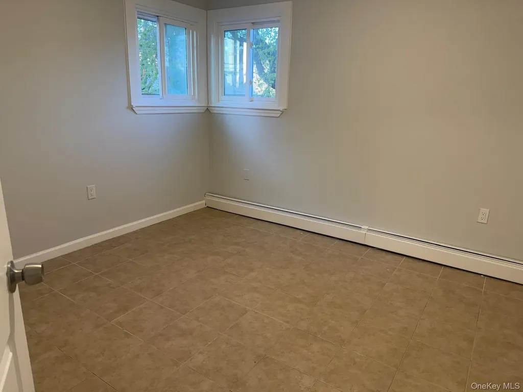 675 S Long Beach Avenue Freeport NY 11520