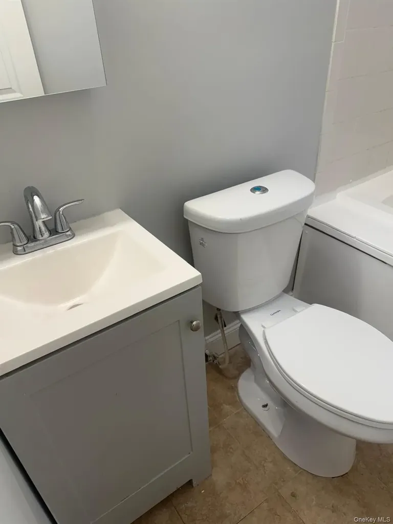 675 S Long Beach Avenue Freeport NY 11520