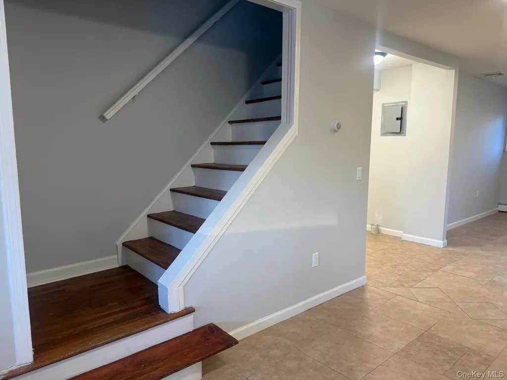 675 S Long Beach Avenue Freeport NY 11520