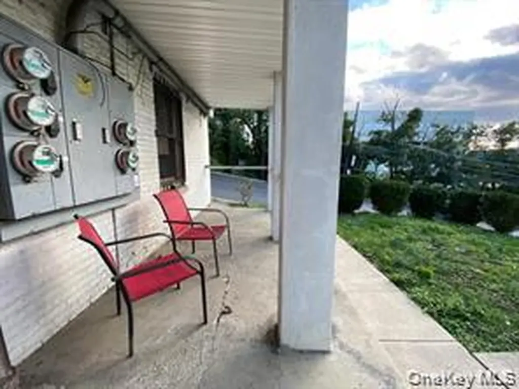 153 Warburton Avenue Yonkers NY 10701