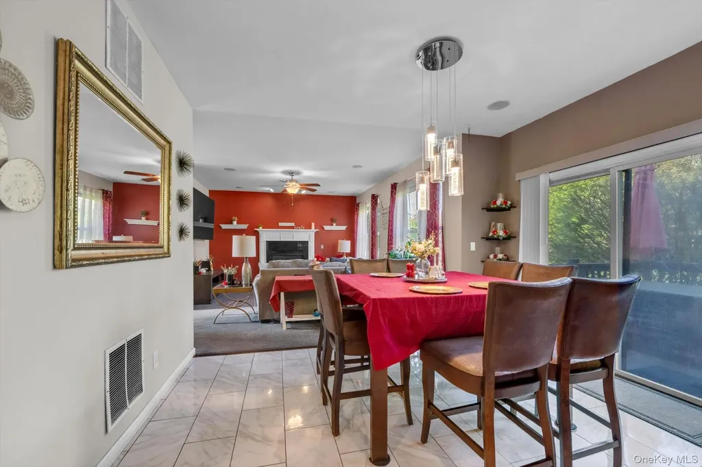 9 Paddock Lane Medford NY 11763