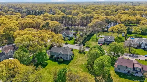 9 Paddock Lane Medford NY 11763