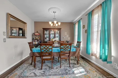 9 Paddock Lane Medford NY 11763
