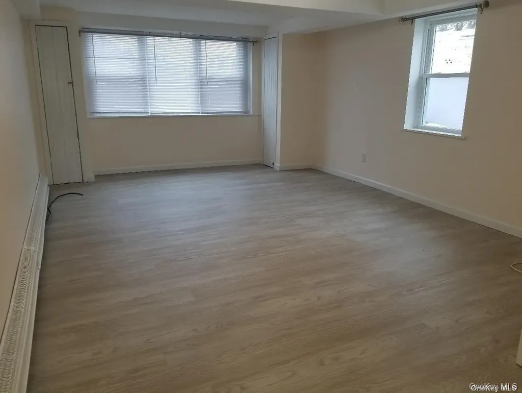 608 E Penn Street Long Beach NY 11561