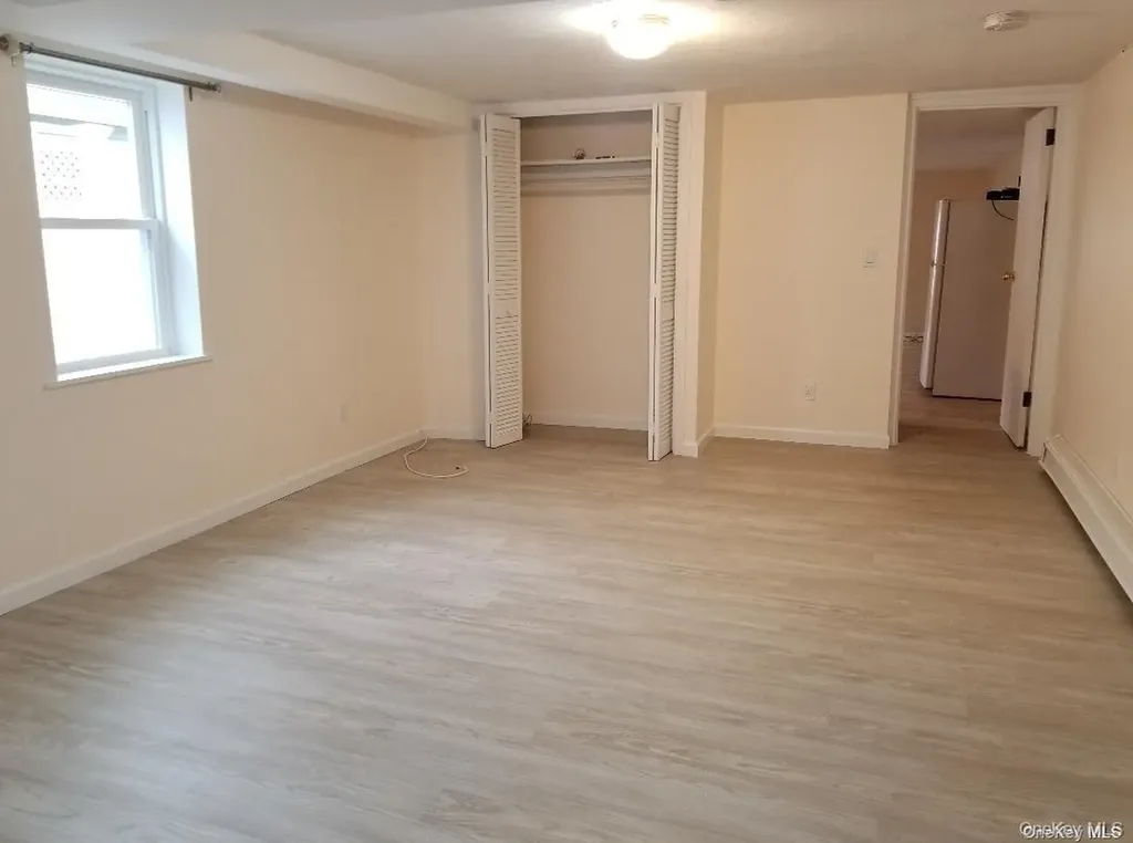 608 E Penn Street Long Beach NY 11561
