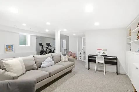 7 Morehead Drive Rye NY 10580
