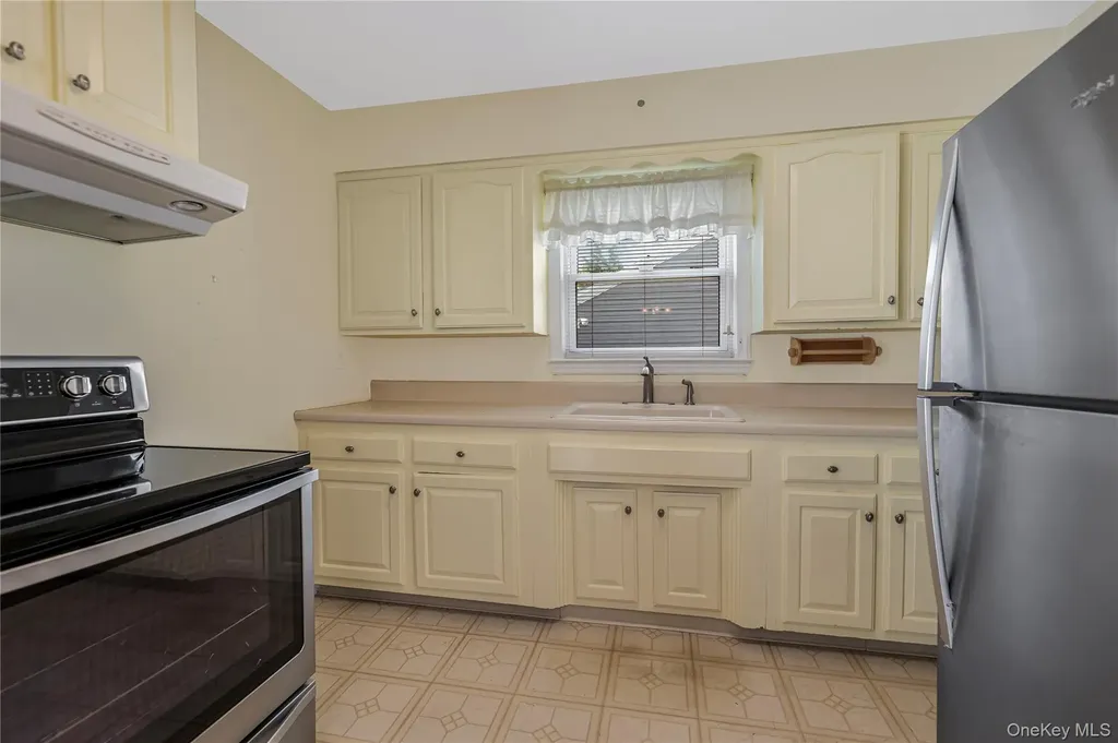 253 Aka 255 Rosedale Road Yonkers NY 10710