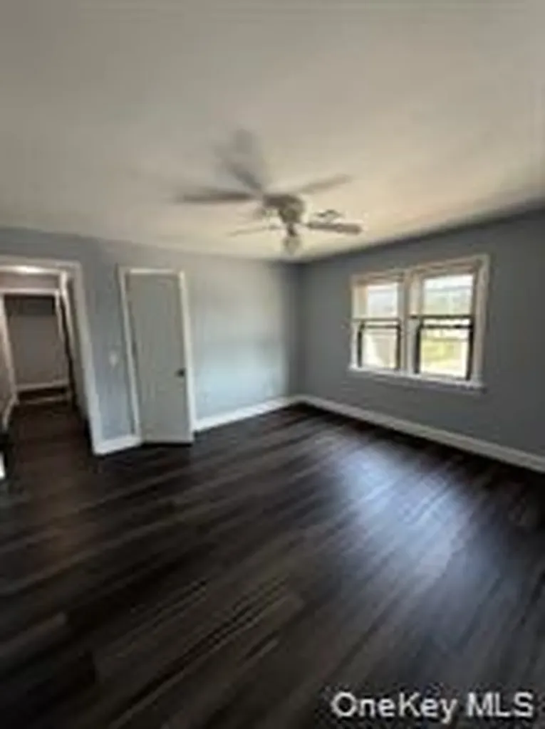 1806 Deer Park Avenue Deer Park NY 11729