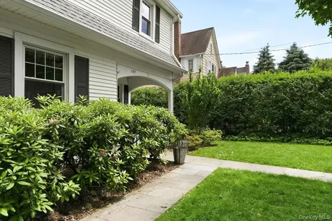 177 Longview Avenue White Plains NY 10605