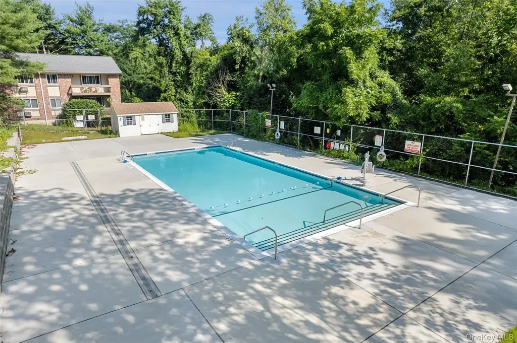 7 N James Street Peekskill NY 10566