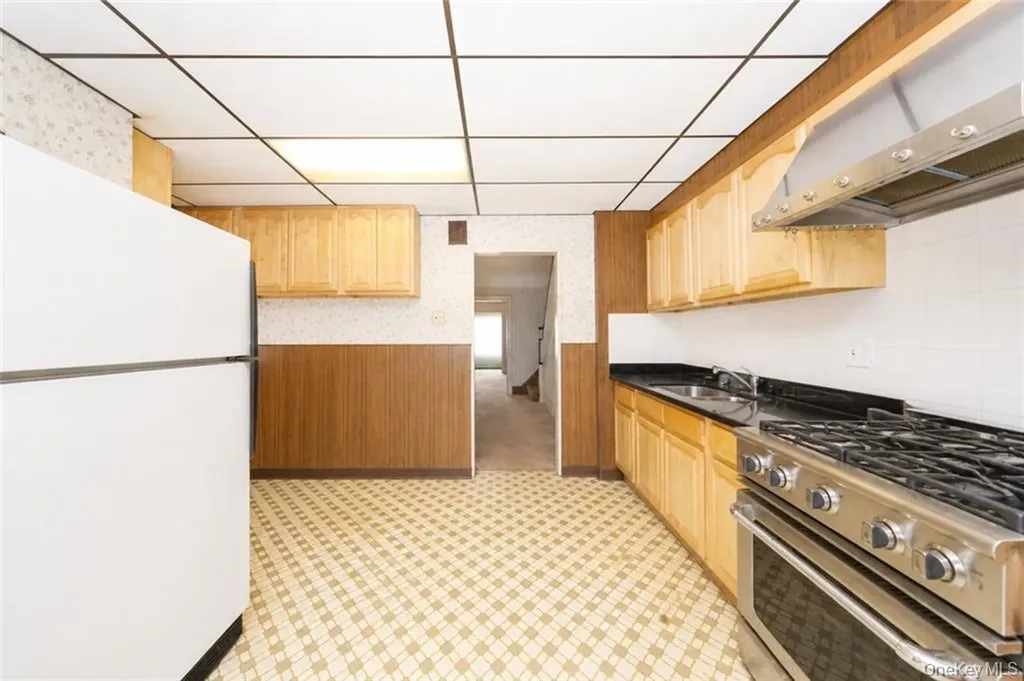 2332 E 21st Street Brooklyn NY 11229