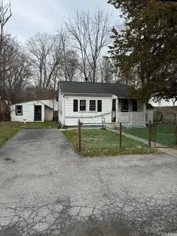 4 Benview Road Hyde Park NY 12538