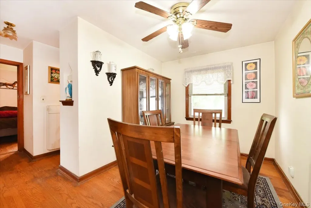 246-35 85th Road Bellerose NY 11426