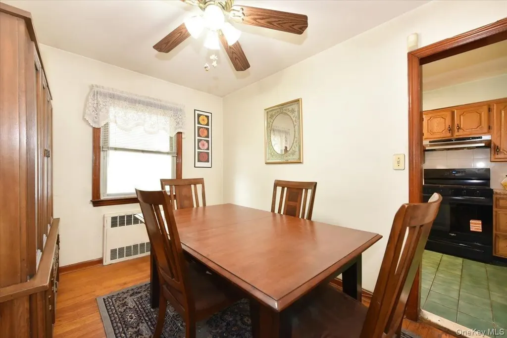 246-35 85th Road Bellerose NY 11426