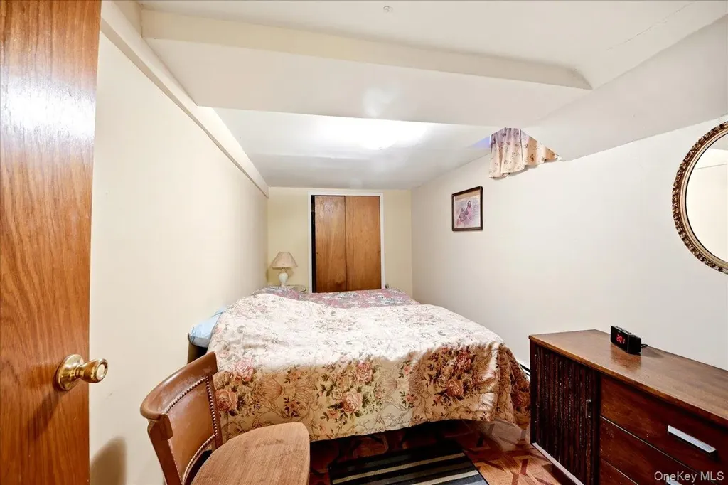 2875 Buhre Avenue Bronx NY 10461