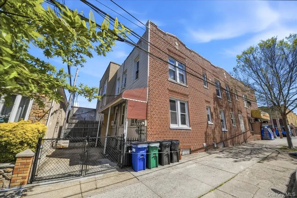 2875 Buhre Avenue Bronx NY 10461