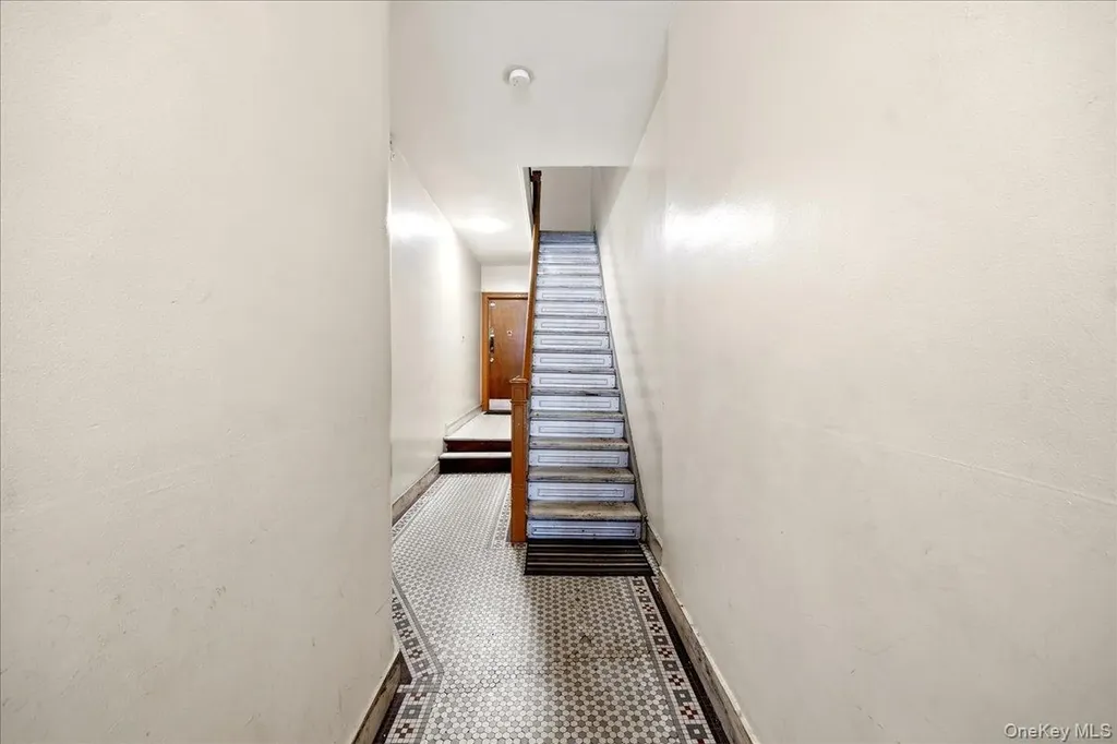2875 Buhre Avenue Bronx NY 10461