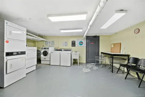 79 N Broadway White Plains NY 10603