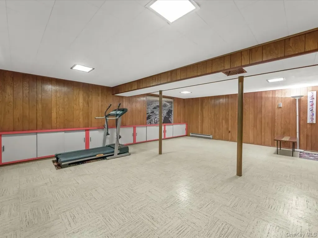 12 Joyce Lane Commack NY 11725