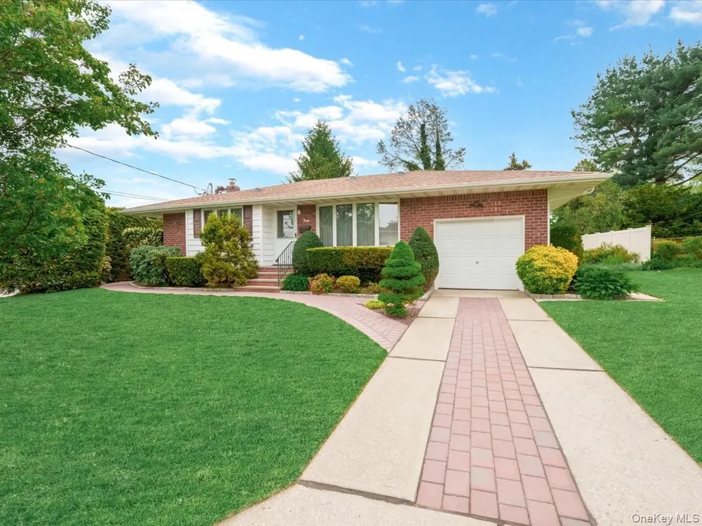 12 Joyce Lane Commack NY 11725