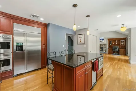 3160 Arbour Lane Yorktown Heights NY 10598