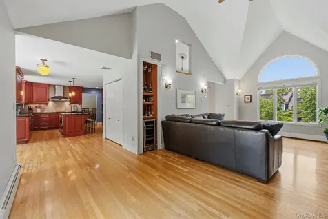 3160 Arbour Lane Yorktown Heights NY 10598